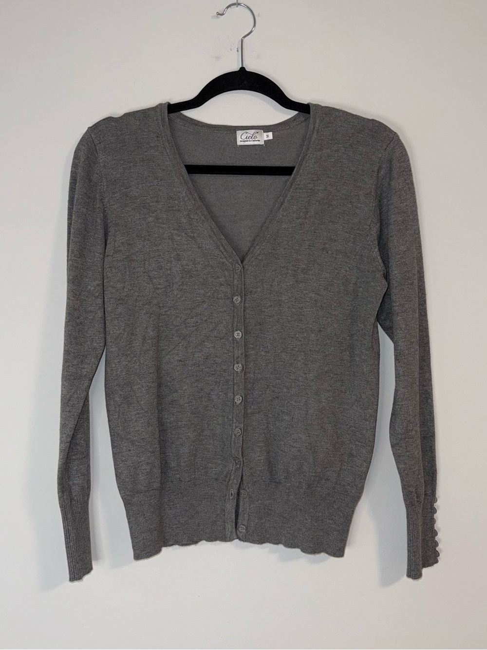 Cielo Gray V-Neck Button-Front Cardigan Sz M